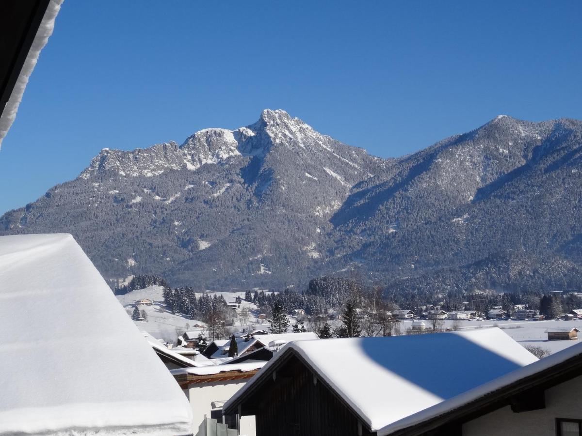 Appartement Haus Gebhard à Reutte Extérieur photo