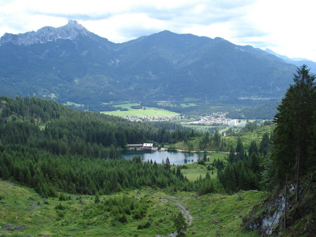 Appartement Haus Gebhard à Reutte Extérieur photo