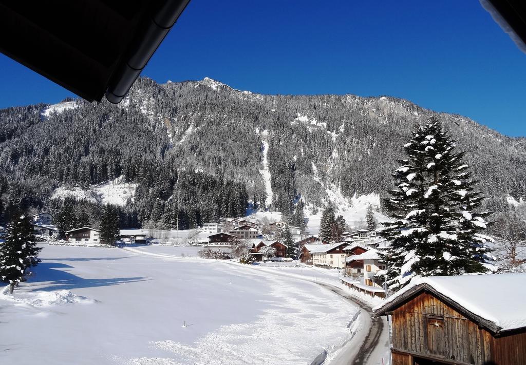 Appartement Haus Gebhard à Reutte Extérieur photo