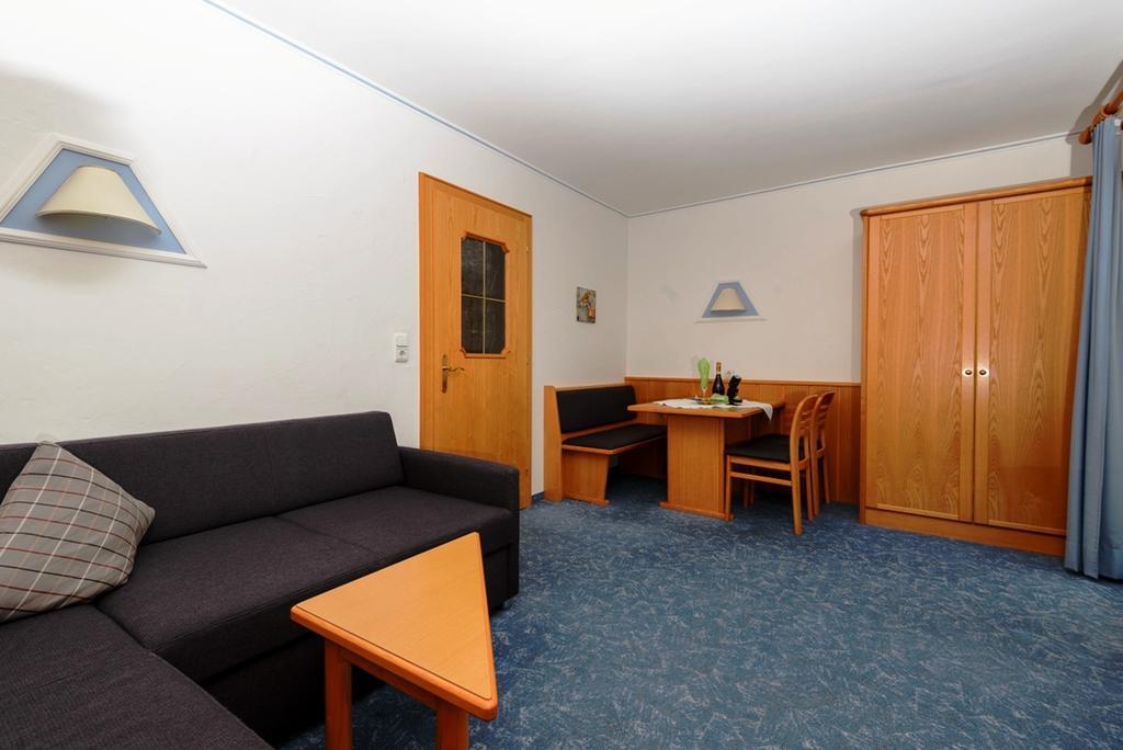 Appartement Haus Gebhard à Reutte Extérieur photo