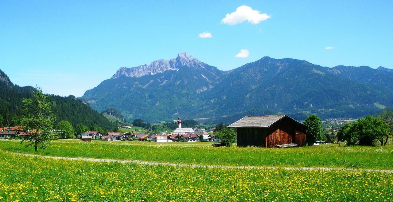 Appartement Haus Gebhard à Reutte Extérieur photo